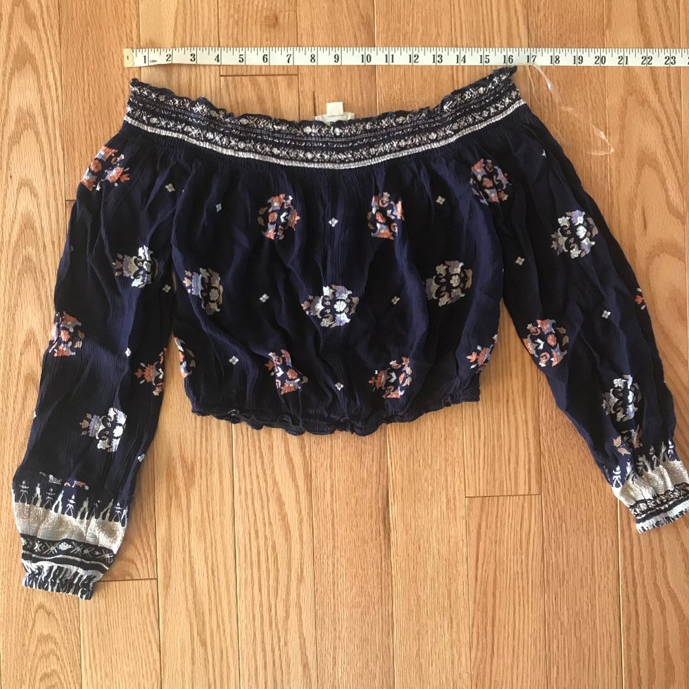 LA Hearts Long Sleeve Off The Shoulder Crop Top